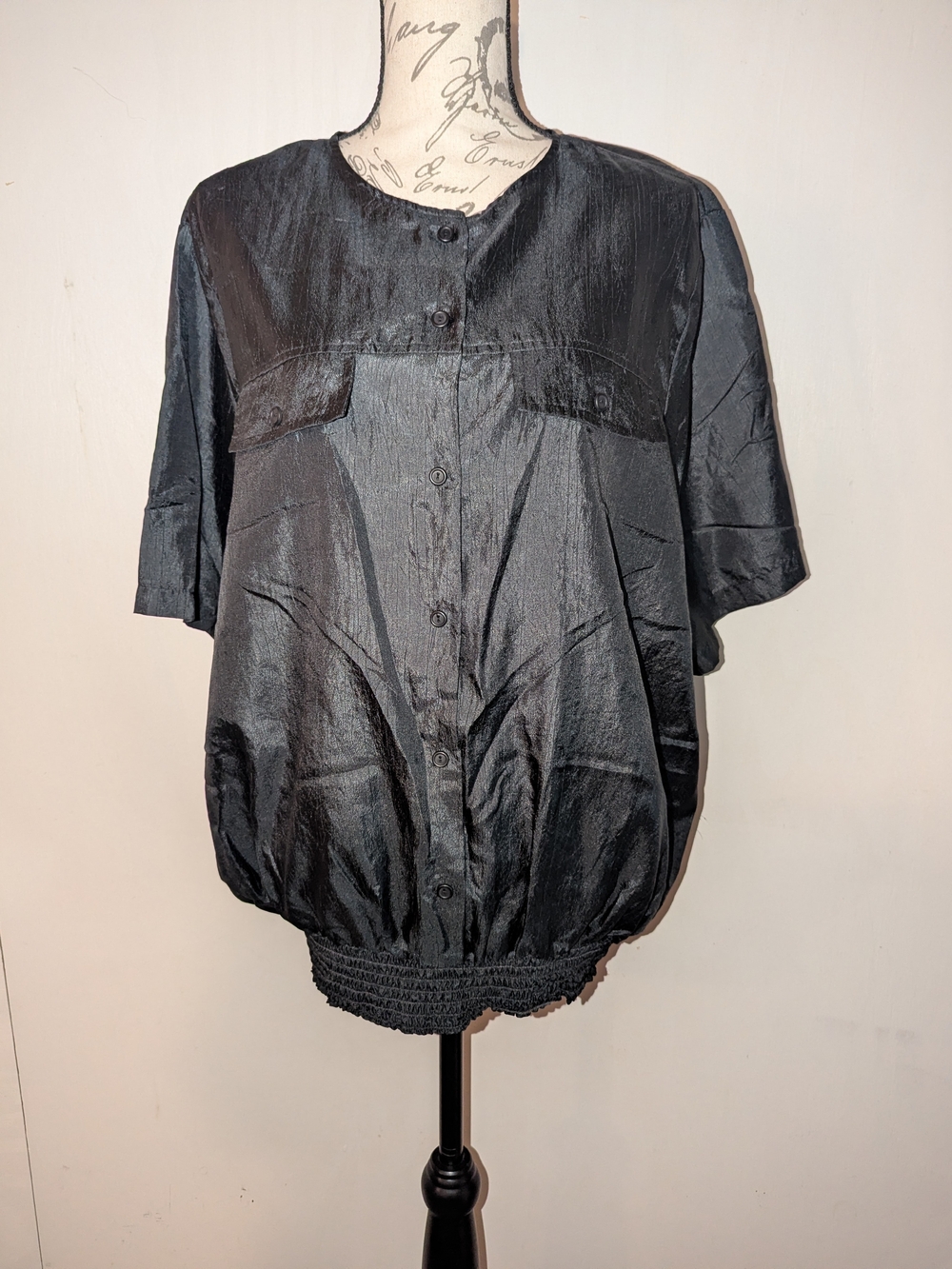 Liz Baker Vintage 24W Black Satin Blouse Shimmer Short Sleeve Smocked Waist Top